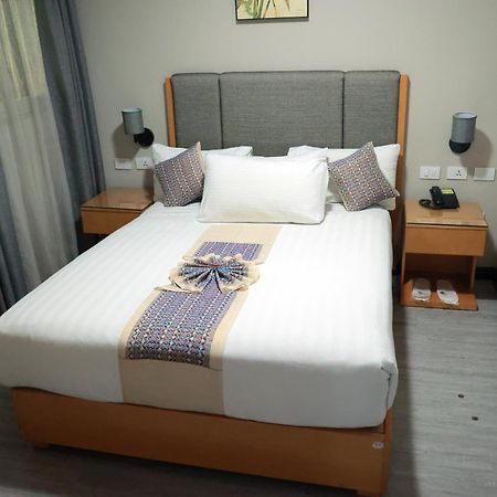 אדיס אבבה Ambassador Hotel מראה חיצוני תמונה