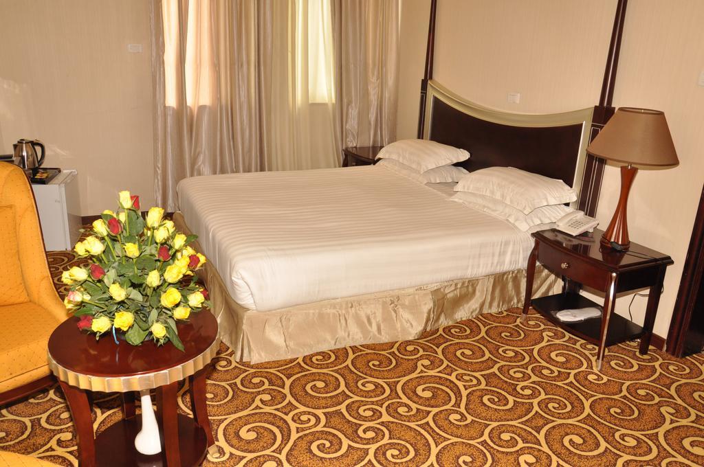 אדיס אבבה Ambassador Hotel חדר תמונה