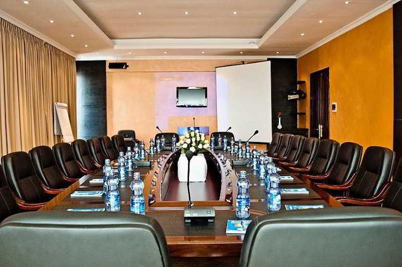 אדיס אבבה Ambassador Hotel מראה חיצוני תמונה