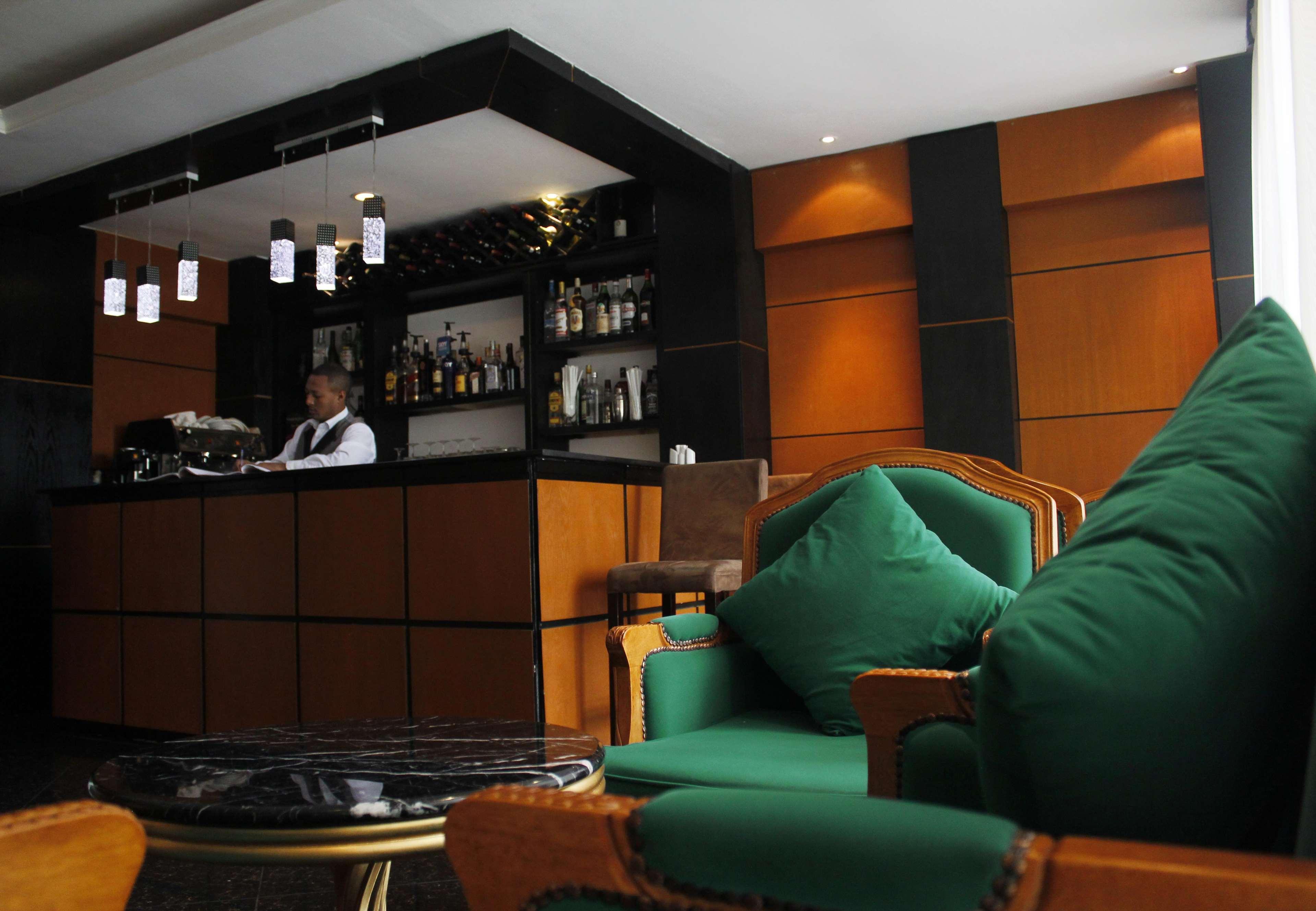 אדיס אבבה Ambassador Hotel מראה חיצוני תמונה