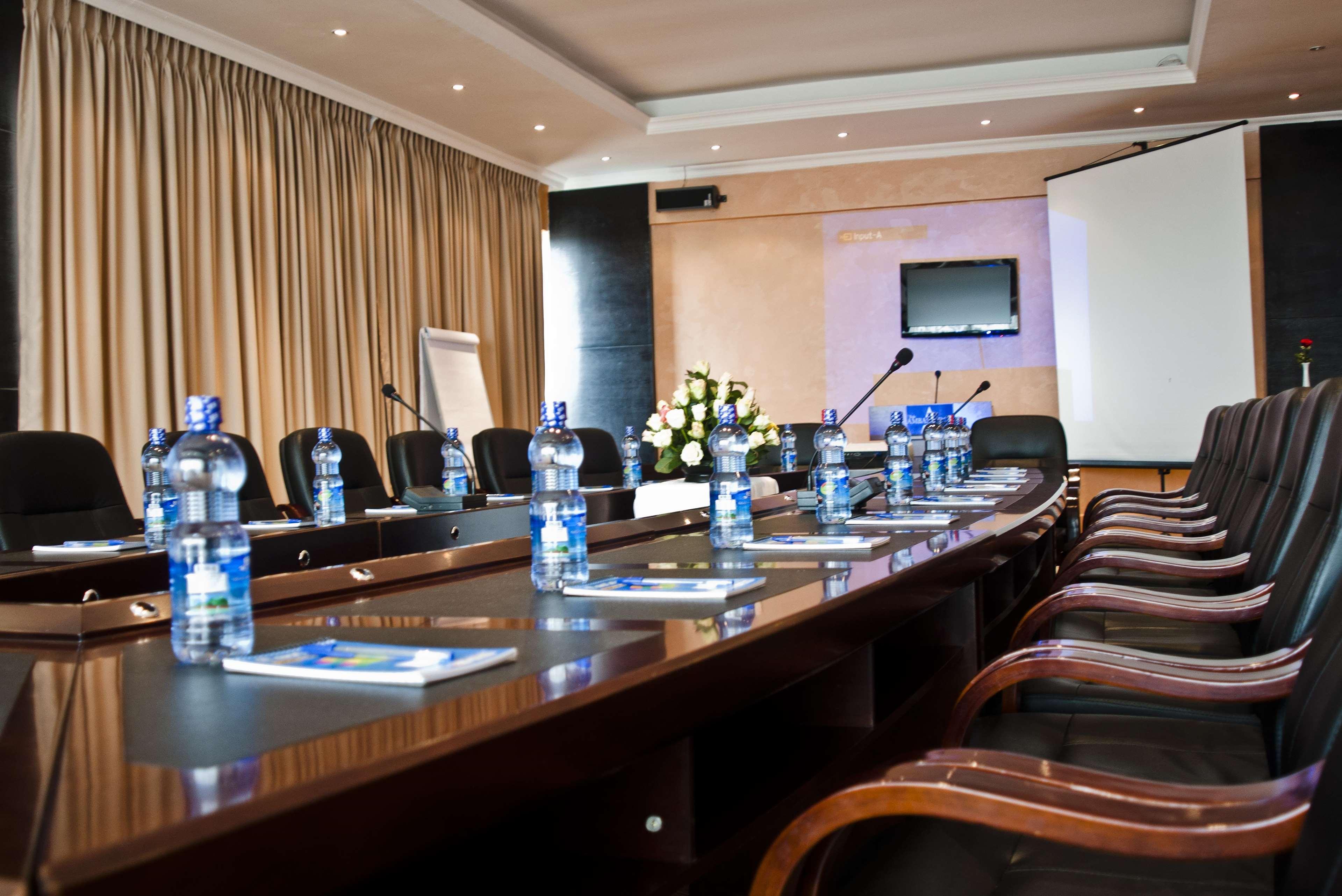 אדיס אבבה Ambassador Hotel מראה חיצוני תמונה